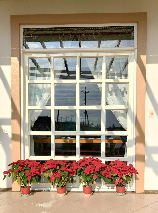 Ferienwohnung Fish House 宜蘭獨棟別墅 戲水池 生態diy 安農溪自行車 Dongshan  Exterior foto